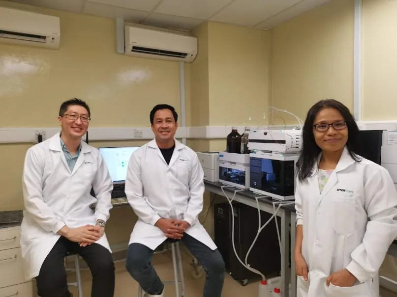 Product development lab team